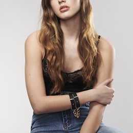 THIN CUFFS 3